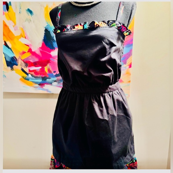 Moschino black mini dress with pockets and side zipper. Size 40 is(6-8)NWT $395 - Picture 15 of 15